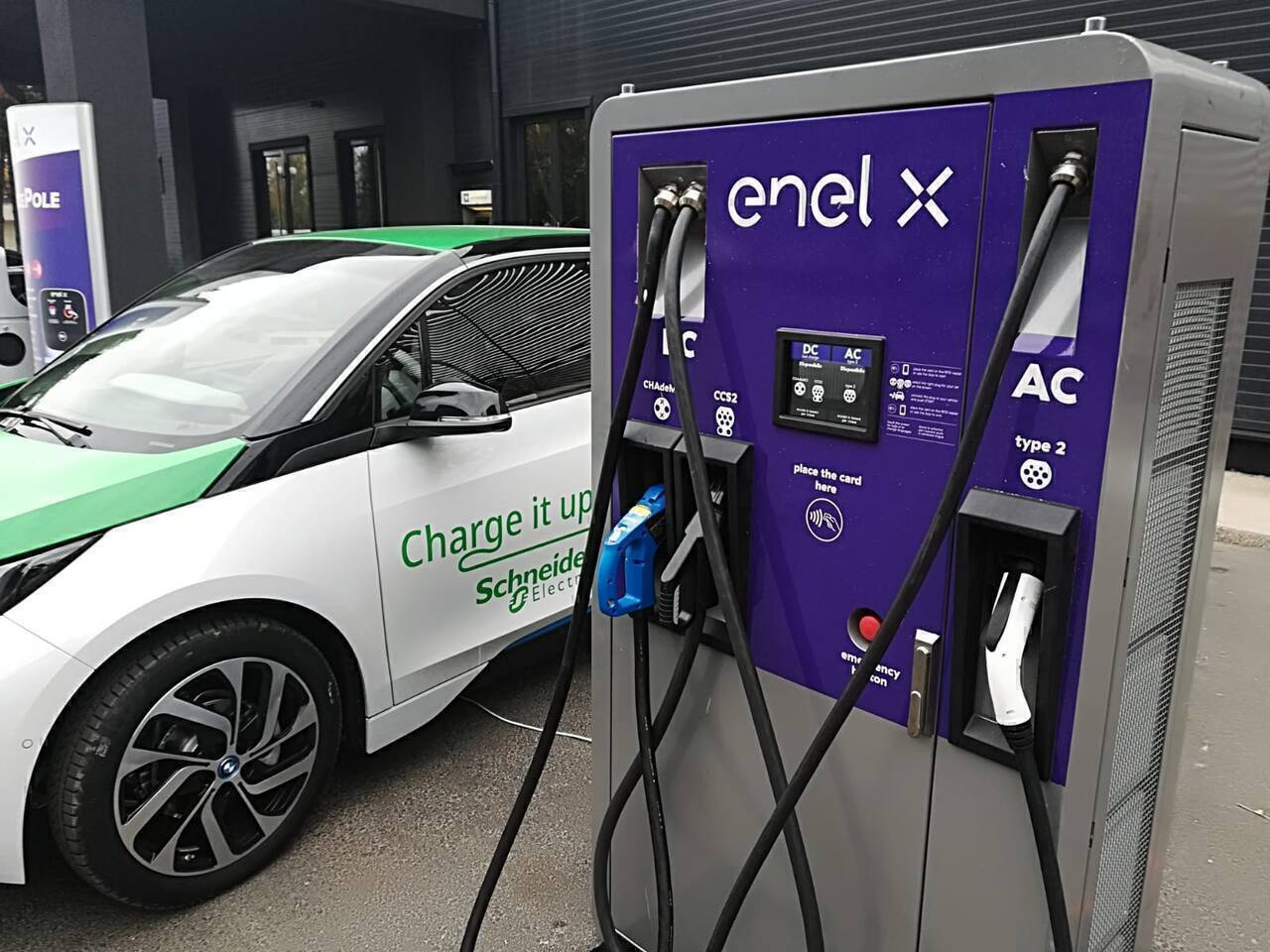 Enel X will install 650 electric vehicle charging stations in Romania